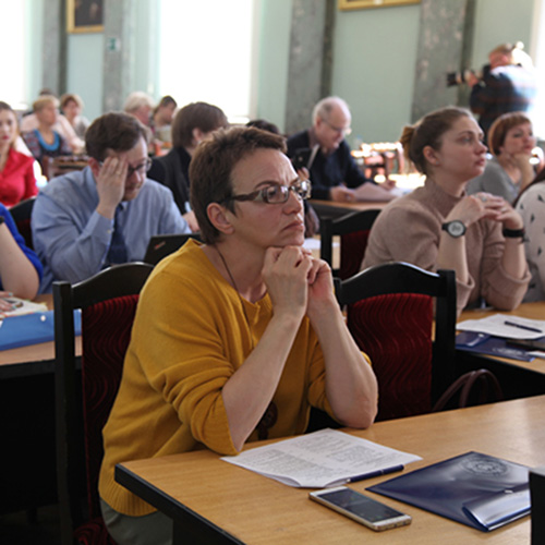 Международная научно-практическая конференция «Семья и дети в современном мире» прошла в Санкт-Петербурге