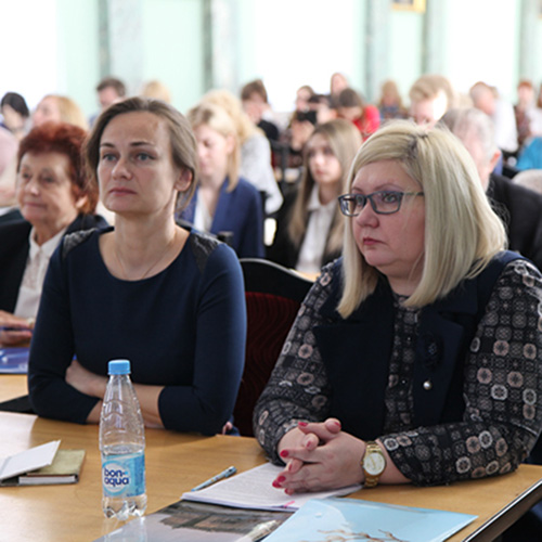 Международная научно-практическая конференция «Семья и дети в современном мире» прошла в Санкт-Петербурге