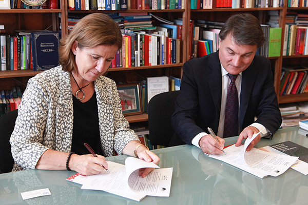 Подписание соглашения о сотрудничестве с Институтом перспективных исследований семьи