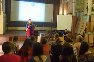 Психологи МЧС России провели занятие для молодых журналистов в «Летней школе»